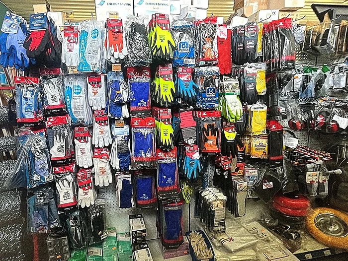 Pared de guantes de trabajo y protección